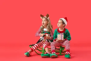 Jak łączyć zabawy ruchowe i tematyczne